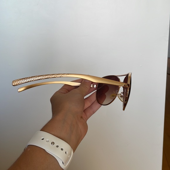 Rose gold aviator style sunglasses - Picture 3 of 5